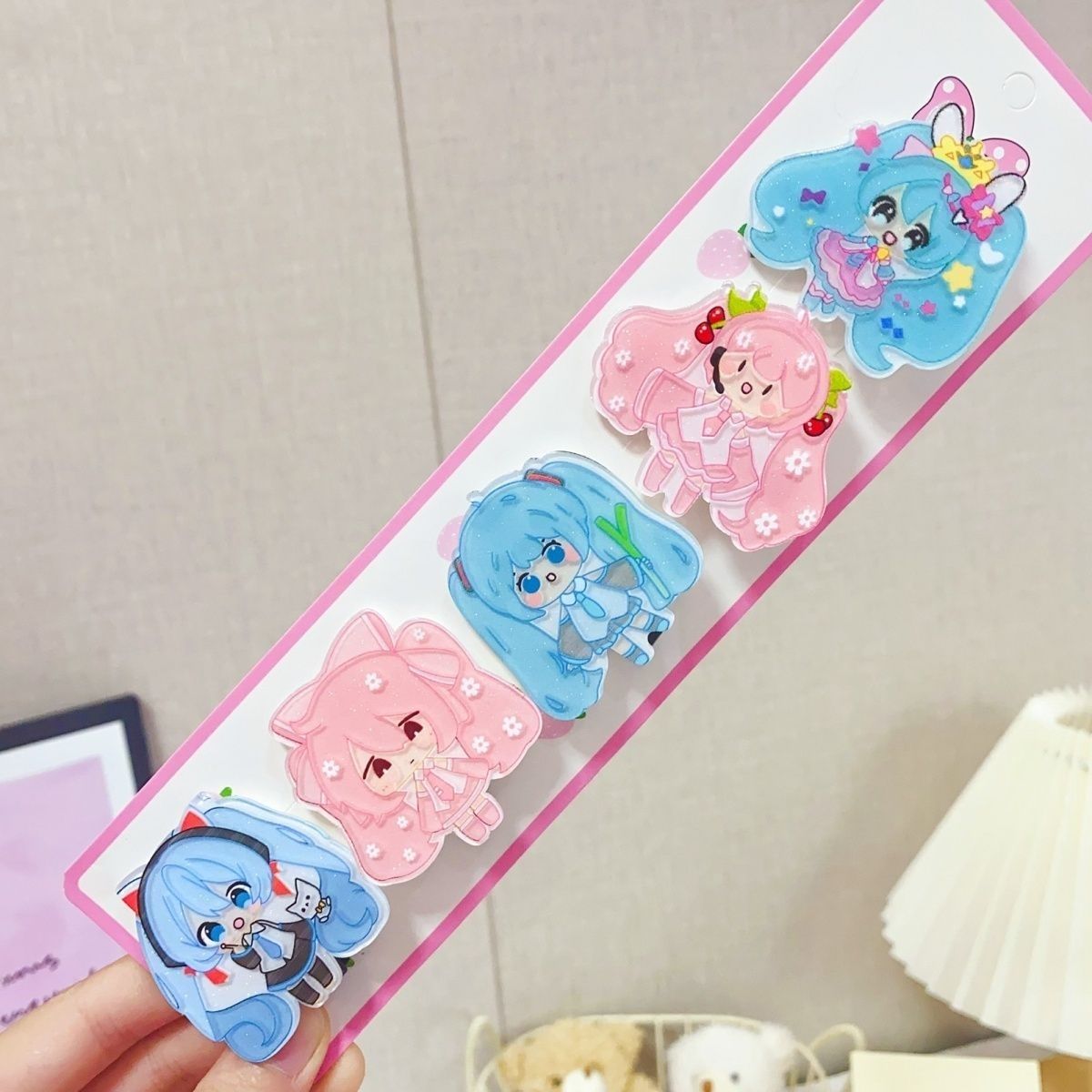 กิ๊บติดผมการ์ตูนฮัตสึเนะ มิกุ  - Cosplay Floating Prop บทวิจารณ์และราคา